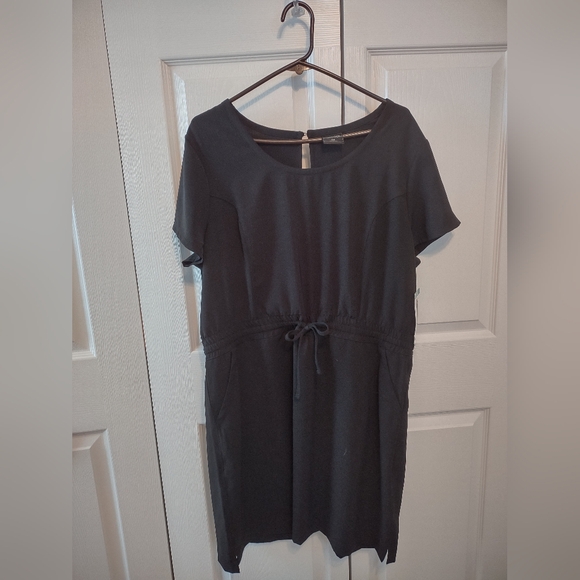 32 Degrees Lightweight Pocket Dress - Picture 1 of 4